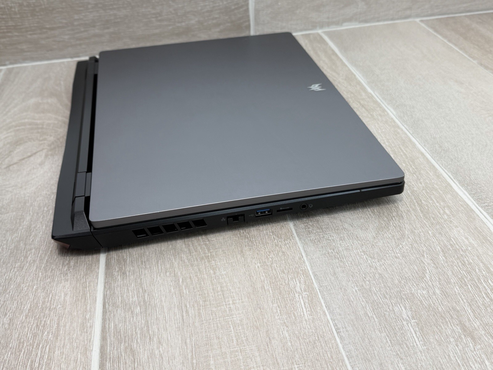 Predator Helios NEO 16 Core i5-13500HX GeForce RTX 4050 16GB RAM 512GB NVMe SSD