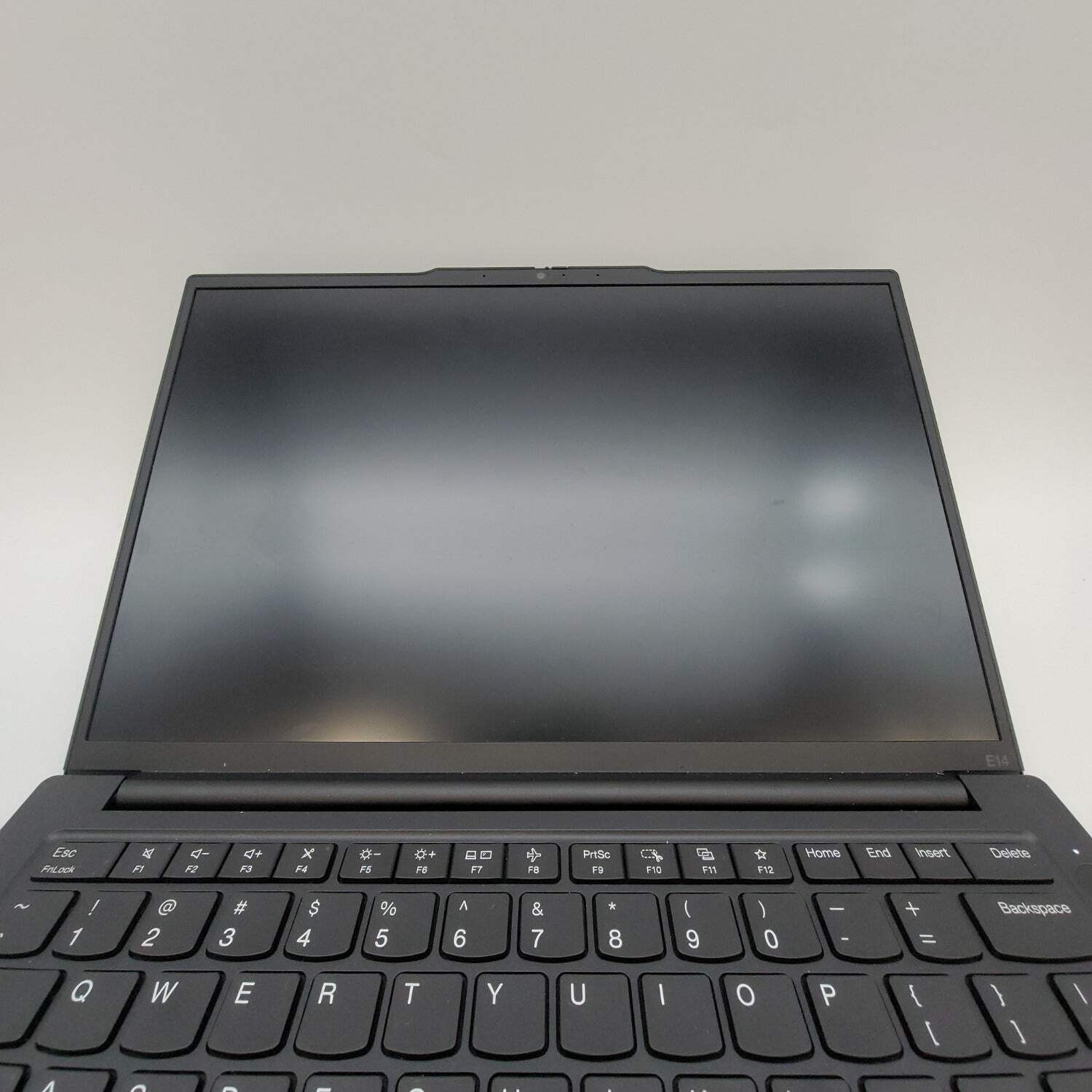 Lenovo ThinkPad E14 Gen 6 21M3 15.6″ Ryzen 3 7335U 2.9GHz 32GB RAM 1TB SSD 32GB