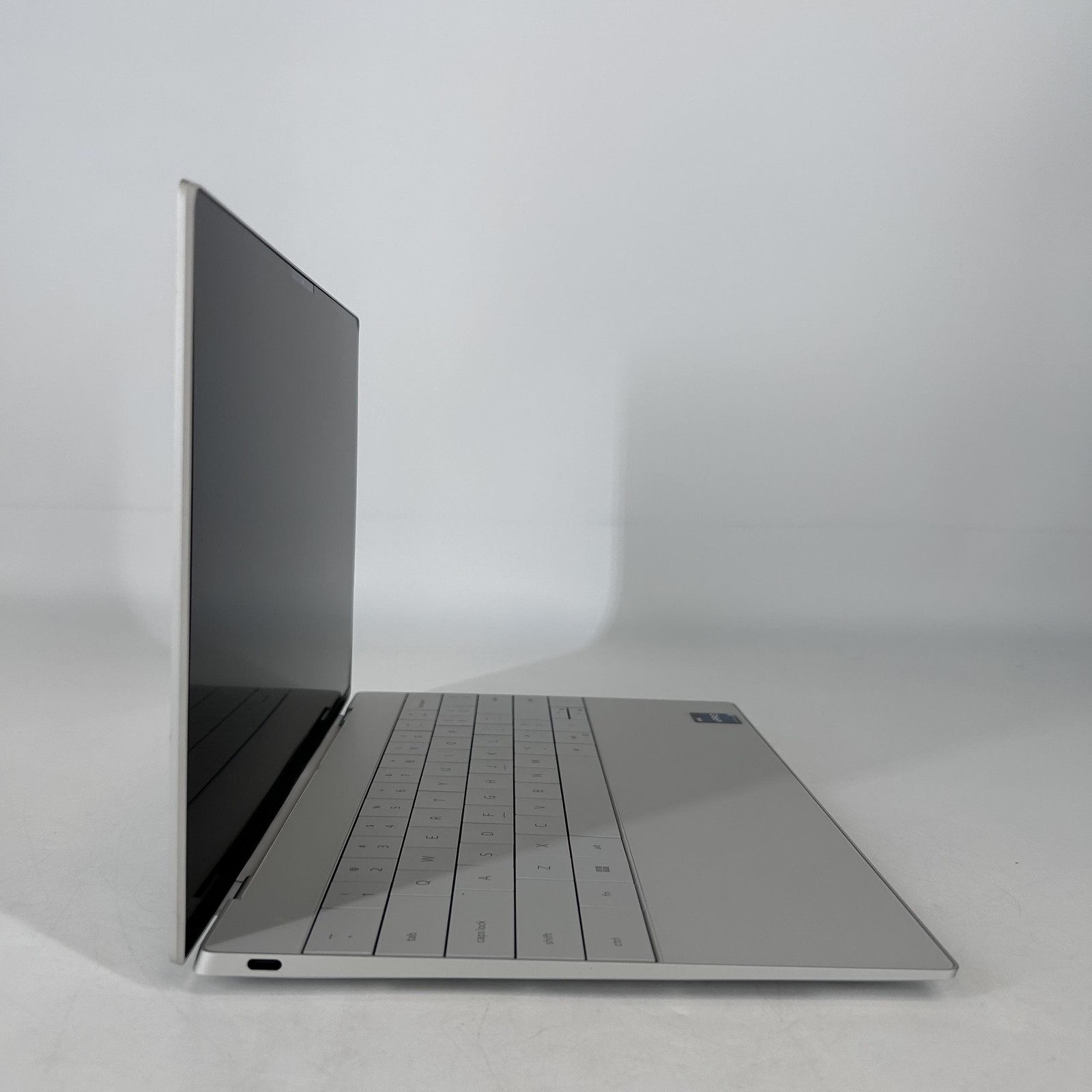 Dell XPS 13 Plus 9320 Silver FHD+ 2.1 GHz i7-1260P 32GB 1TB SSD Fair BAD BATTERY