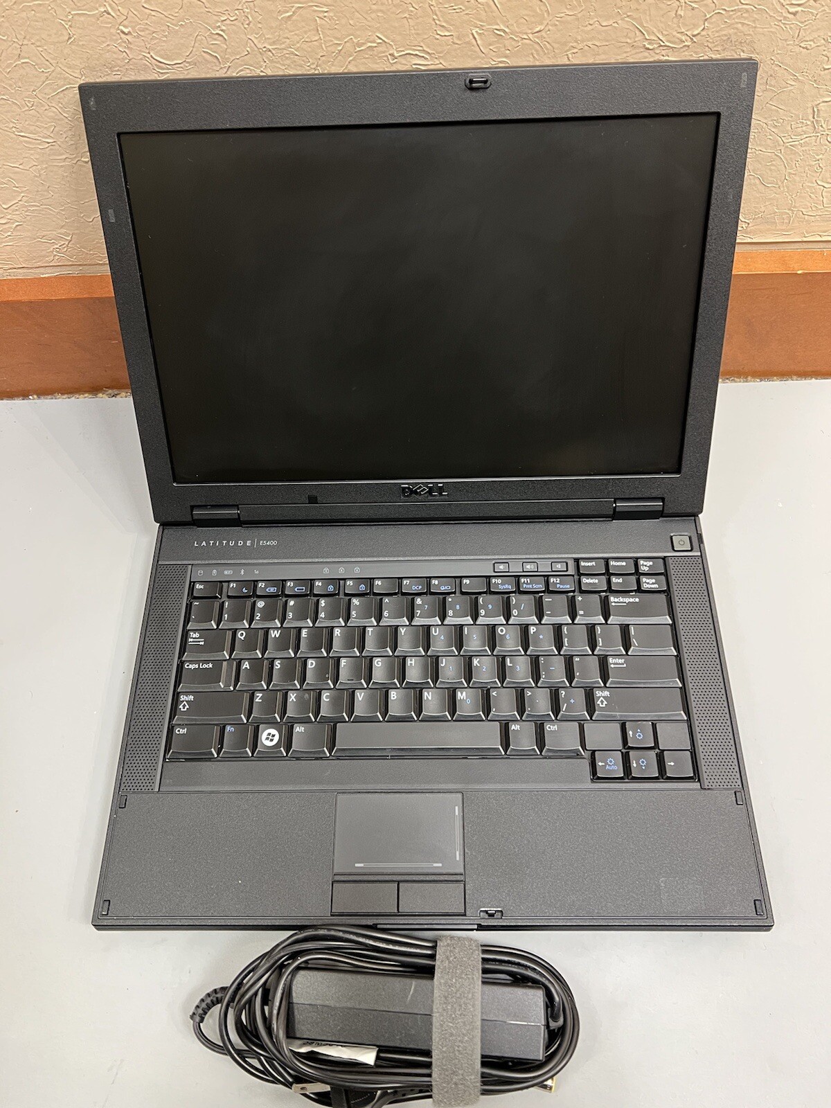 Dell Latitude E5400 14″ Core 2 Duo 2.0Ghz 3GB RAM 160GB HDD WIFI WIN 10