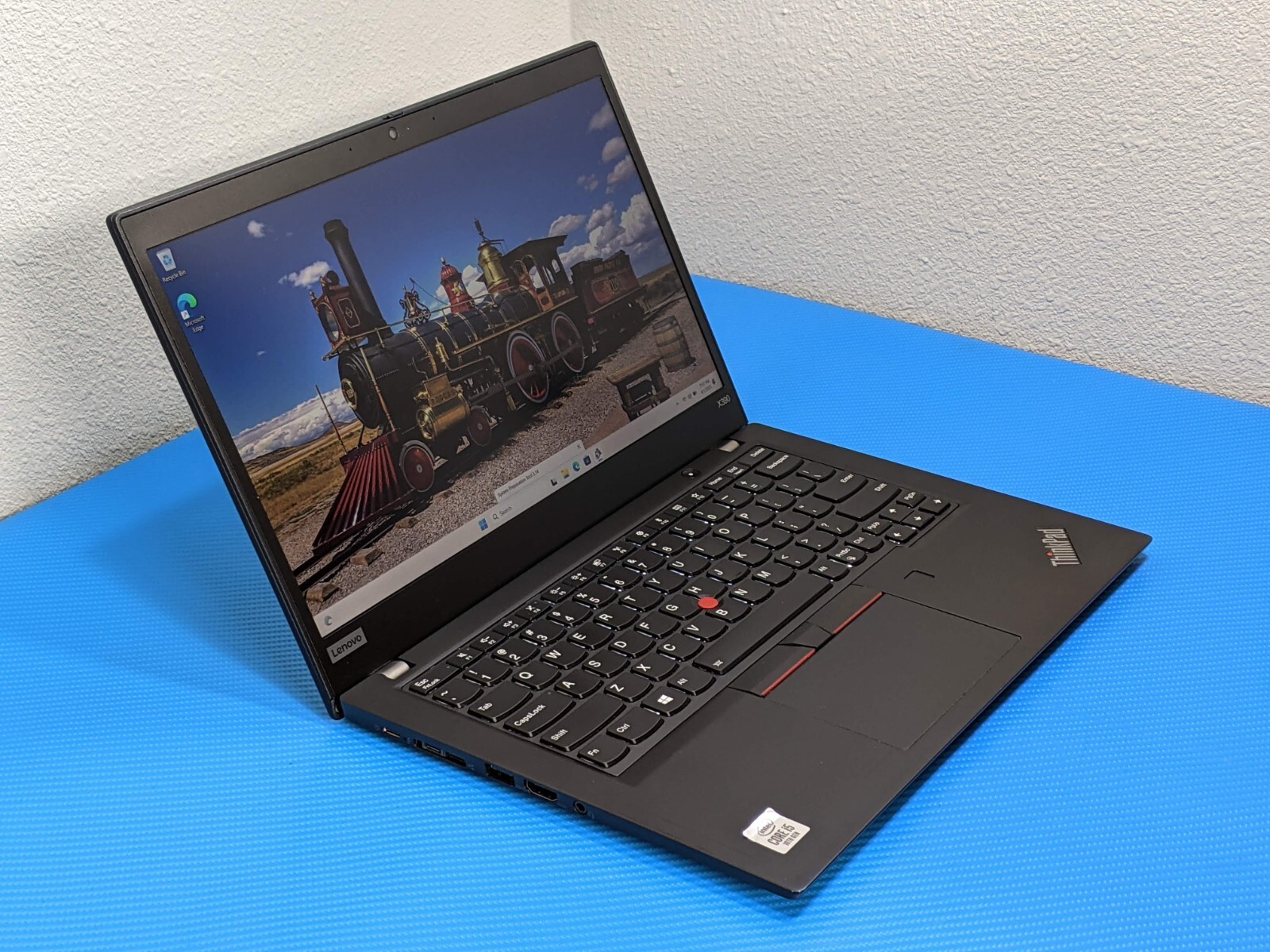 Lenovo ThinkPad X390 13.3″FHD i5-10210U 1.6GHz 8GB 256GB SSD Win 11 Pro +Charger