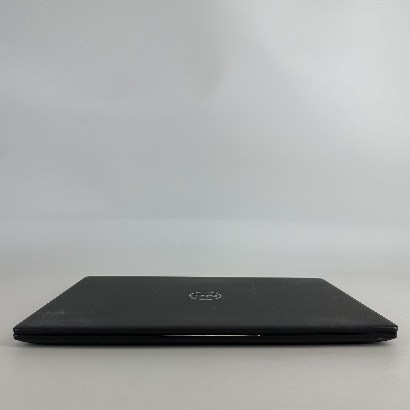 Dell Latitude 3510 15.6 Gray FHD i7-10510U 1.80GHz 16GB 256GB SSD Good