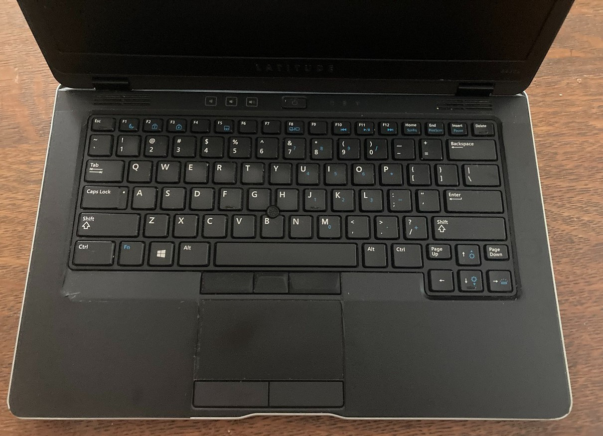 14.1″ Dell Laptop E5420/30 Vintage Windows XP Pro 32 Bit 2ghz 4gb 160gb DVD