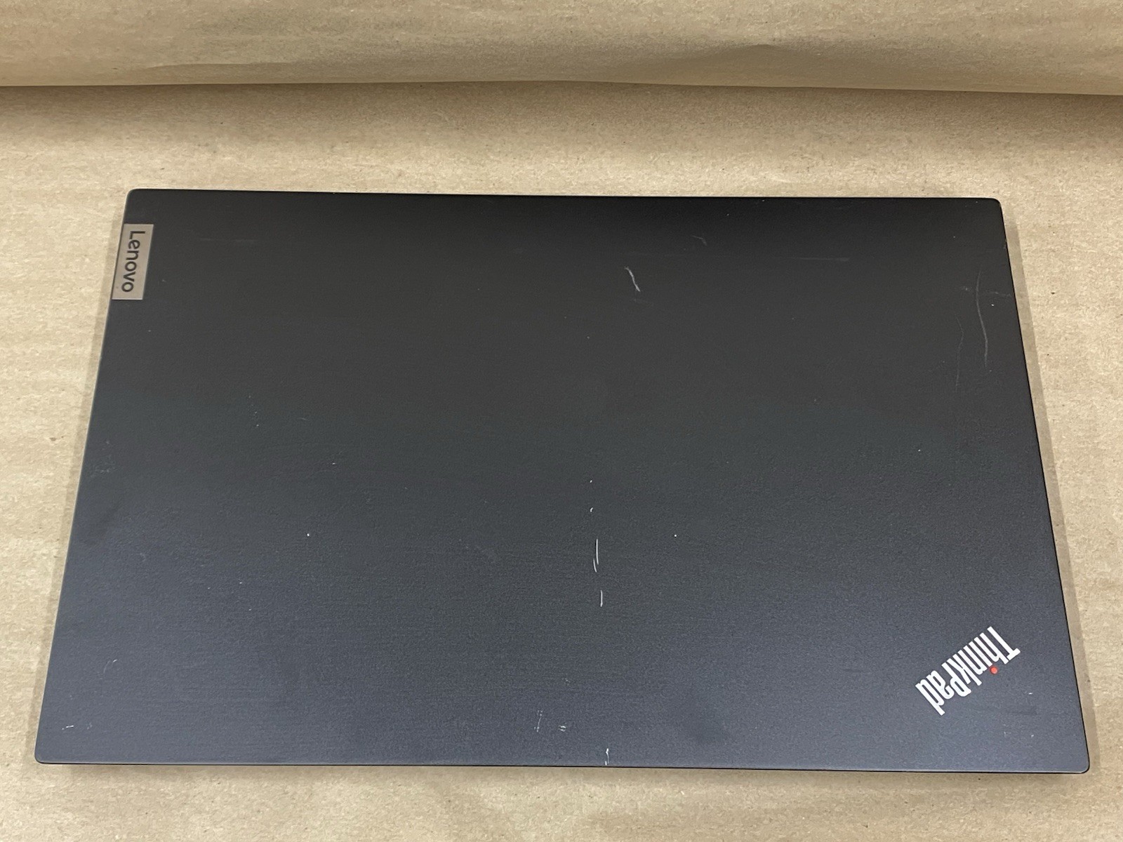 Lenovo E15 – 15.5″ 1920×1080 – i7-1255U – 16GB – 256GB SSD – Win 11 Pro – READ