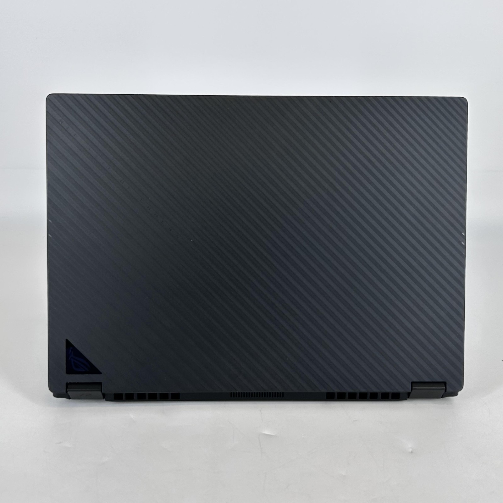 Asus ROG Flow X13 GV302 13 QHD+ TOUCH 4.0 GHz Ryzen 9 7940HS 32GB 1TB RTX 4070
