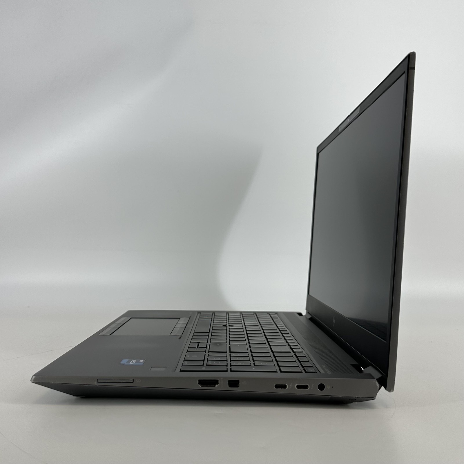 HP ZBook Fury 15 G8 FHD Xeon W-11955M 2.60GHz 64GB 1TB SSD NVIDIA RTX A5000 Good