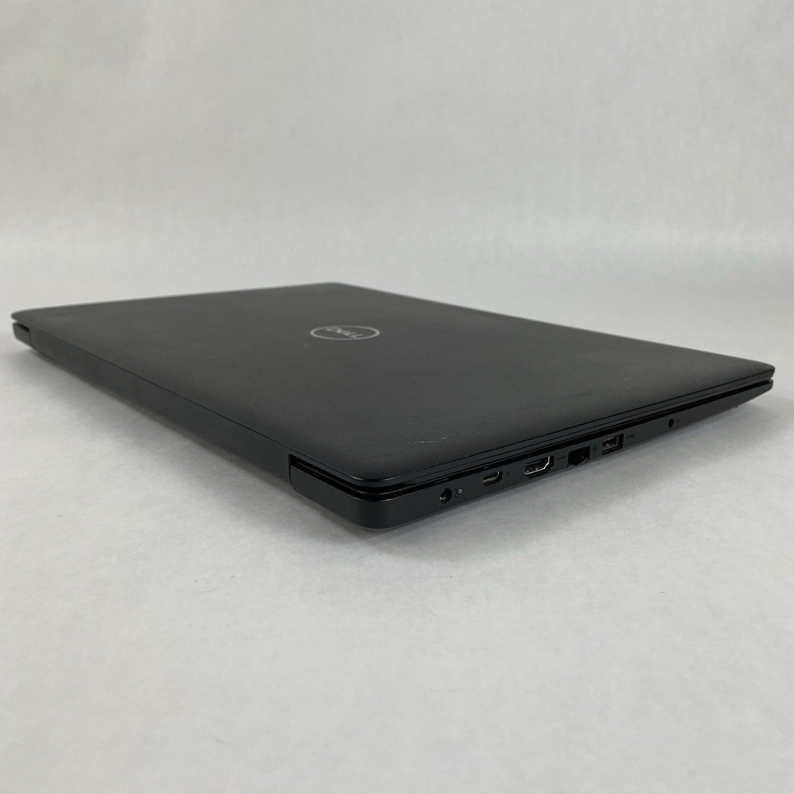 Dell Latitude 3590 15.6″ i5-8250U 1.60 GHz 8 GB RAM No SSD No OS – Bad Corner