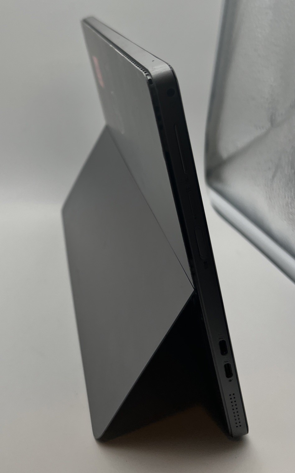 Dell Latitude 5290 Core i7 8650U @1.9GHz Ram:16GB/256GB C3/F3
