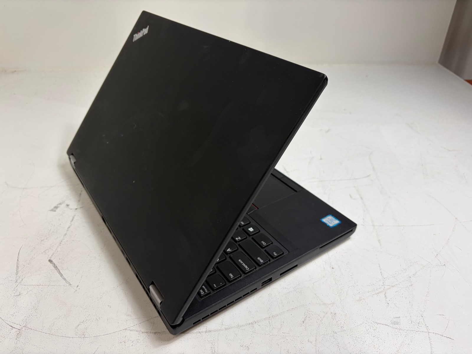Lenovo ThinkPad P52 i7-8850H 2.6GHz 16GB 512GB NVMe 15.6″ Touch 4K P1000 W11P