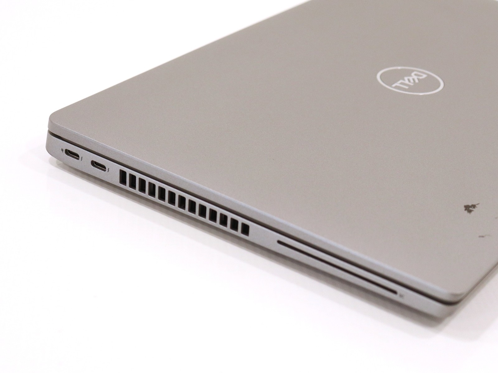 Dell Latitude 5430 14.0″ Intel i5-1245U 16GB 256GB NVMe W11P – German Keyboard