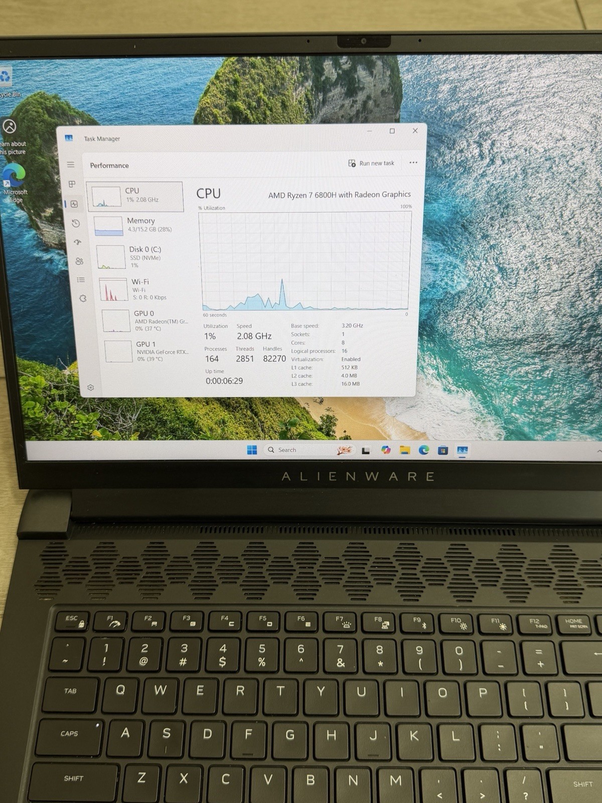 “READ”Alienware M15 R7 AMD Ryzen 7 6800H GeForce RTX 3060 16GB RAM 512GB NVMe