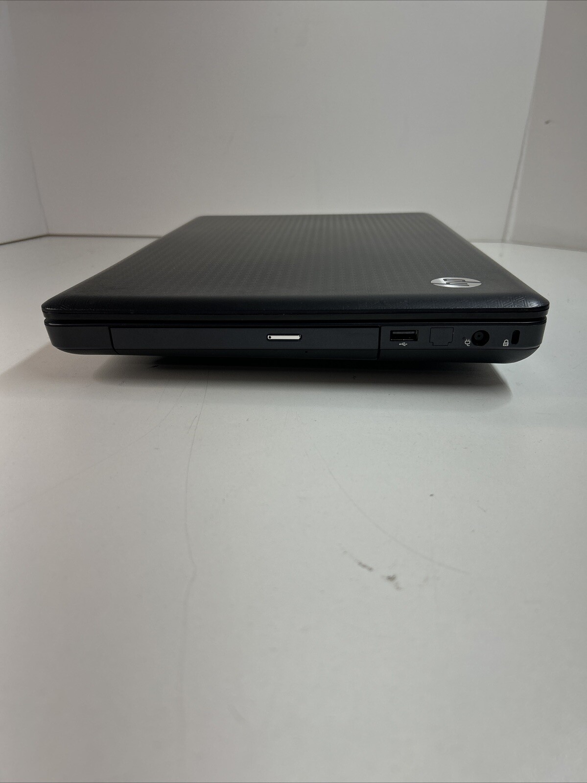 HP G62 AMD Athlon P320 @2.1GHz 4GB RAM 320GB HDD Windows 10 Pro