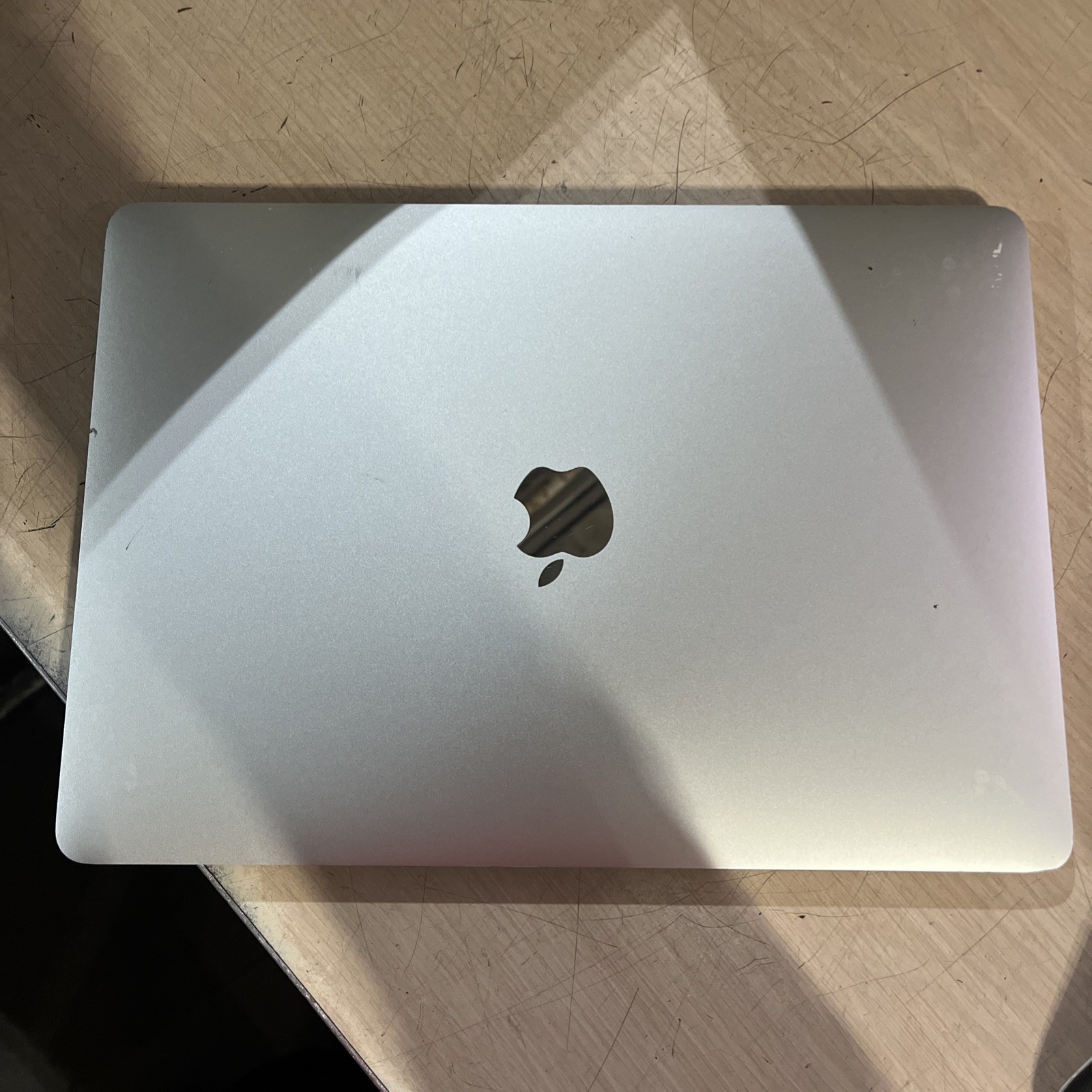 APPLE MACBOOK PRO 13″ TOUCH/MID-2017 CORE I5-7267U 3.1GHZ 8GB RAM 256SSD