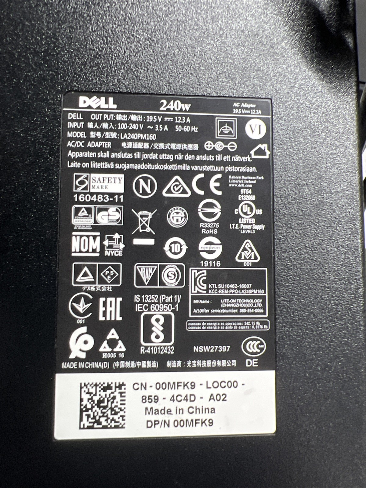 New OEM Battery Dell Precision 7730 i7-8750H 16GB RAM 500GB SSD W11P Radeon Pro
