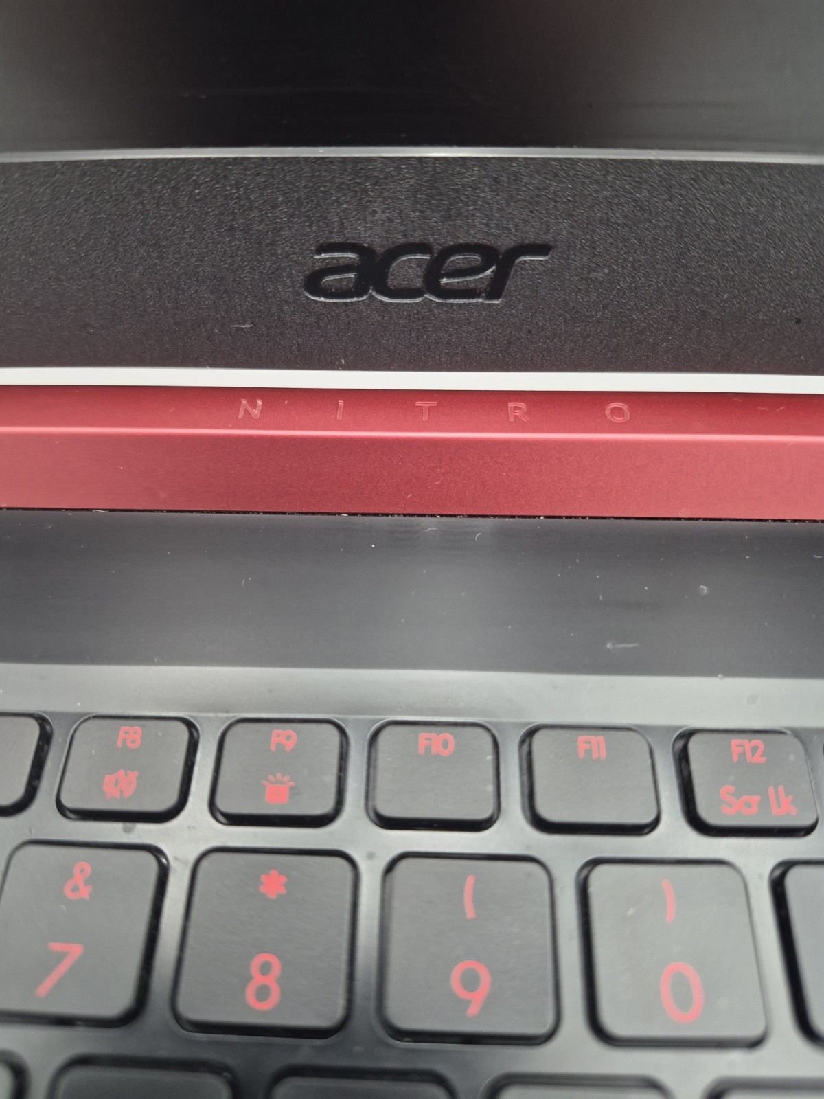 Acer Nitro 5 15.6″ FHD Gaming Laptop Ryzen 5 Radeon RX w/ Charger (Pre-owned)