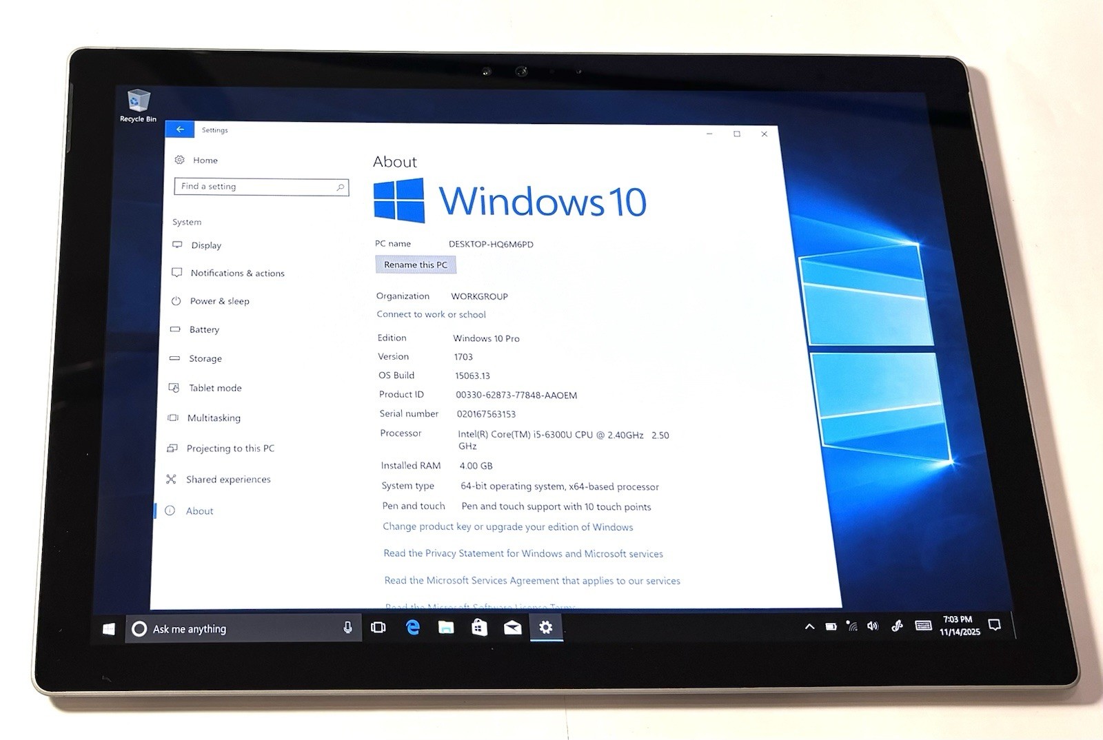 Microsoft Surface Pro 4 1724 i5-6300U 2.40GHz 4GB 128GB Tablet