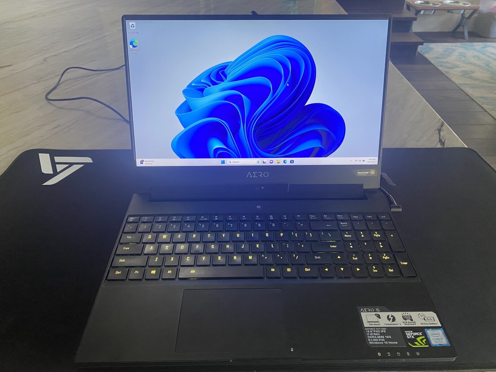 Gigabyte Aero 15WV8, Intel Core I7-8750H CPU 2.20 GH, NVIDIA GeForce GTX 1060