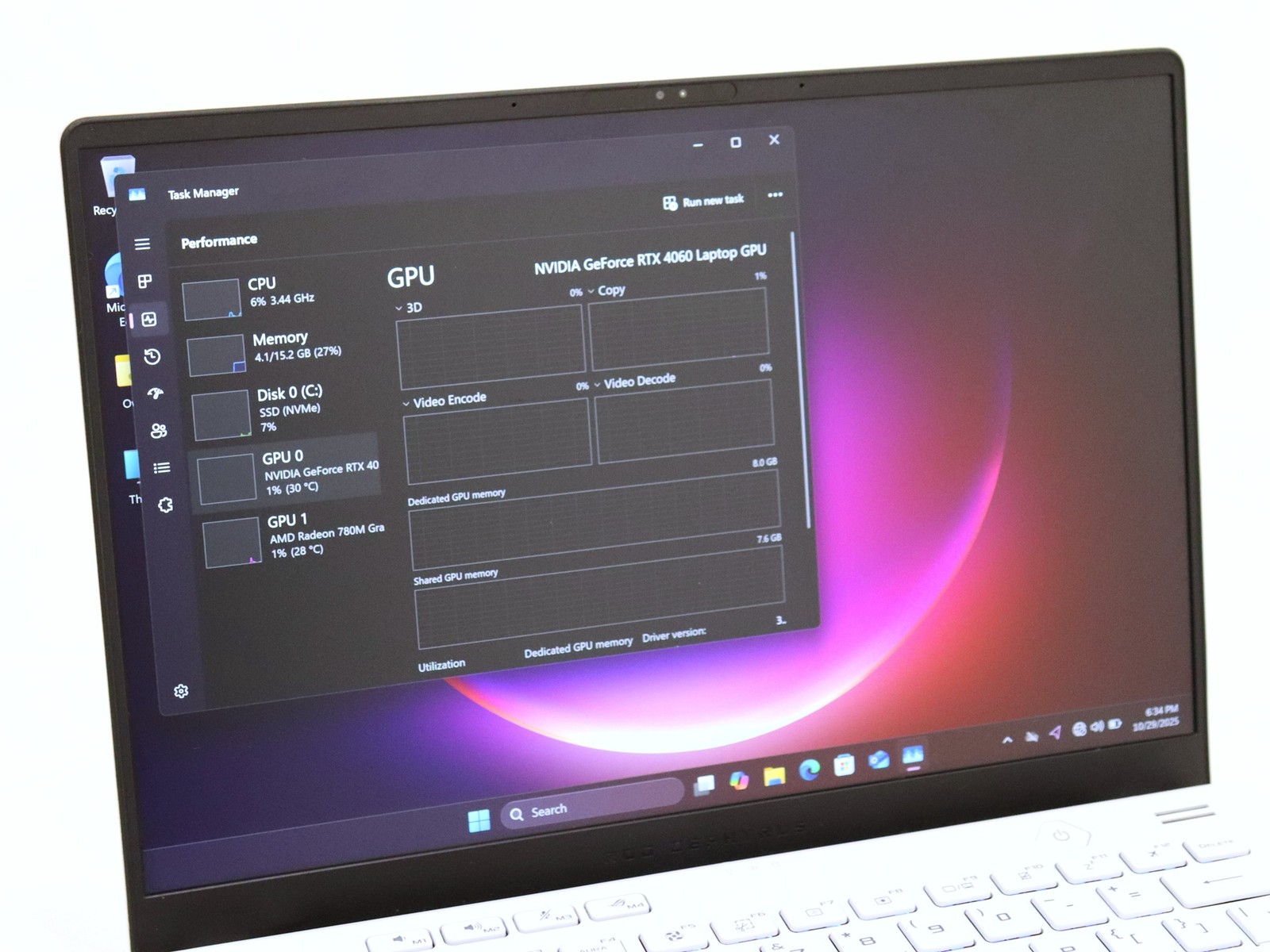 ASUS ROG Zephyrus G14 GA402X 14.0″ Ryzen 9 7940HS 16GB 2TB NVMe RTX 4060 W11H