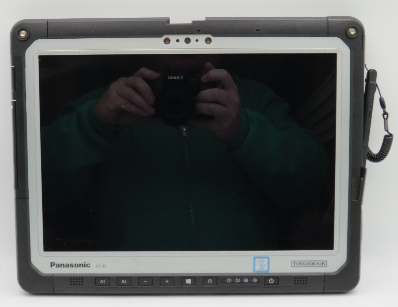 Panasonic CF-33 Tablet | i7-7600U @ 2.8GHz | 16GB DDR3 | 256GB m2 | No OS/AC