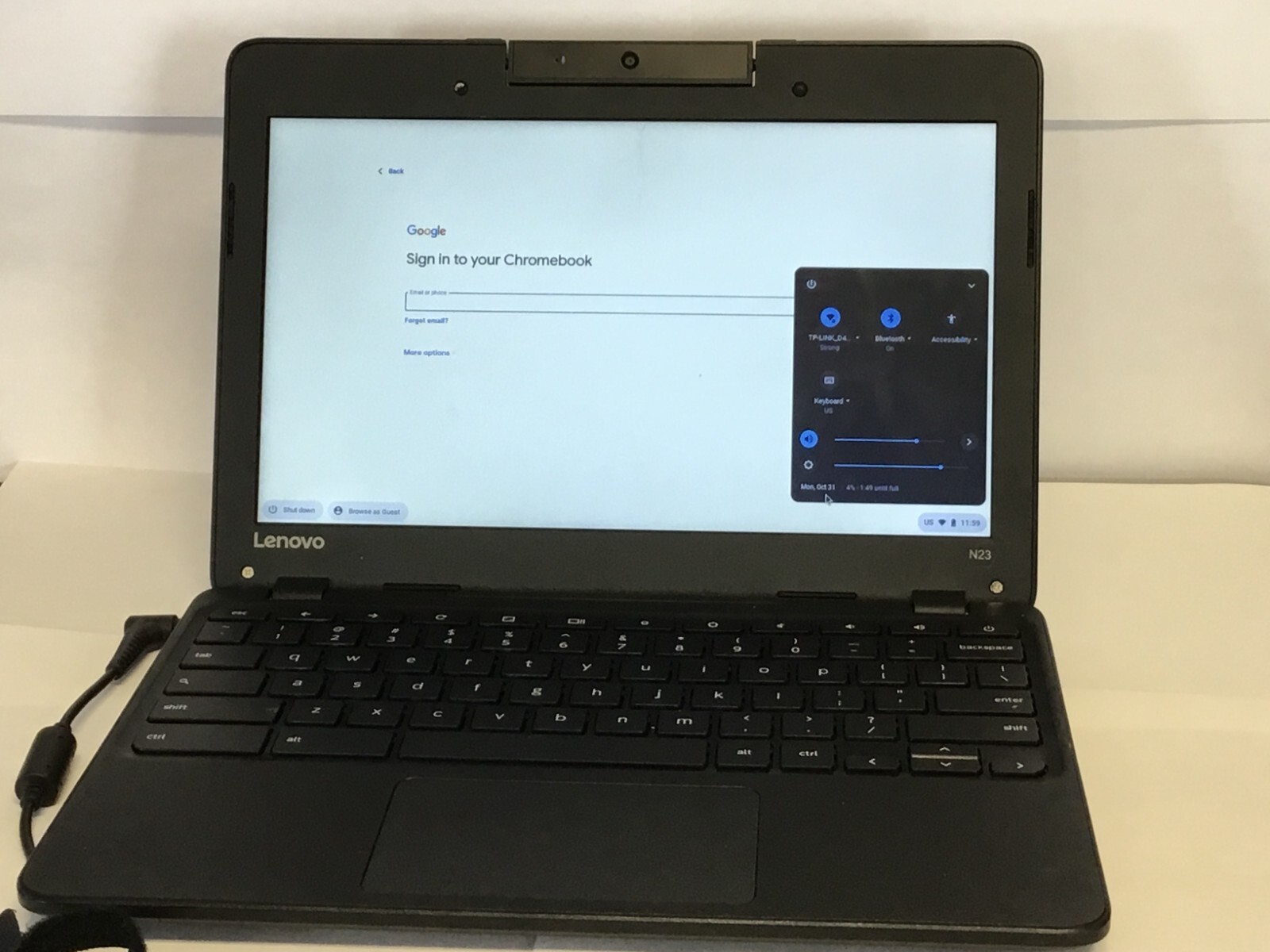 Lenovo Chromebook N23 Laptop 11.6″ 4GB RAM 16GB SSD HDMI Wi-Fi Bluetooth