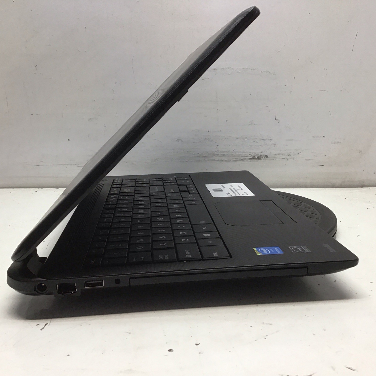 Toshiba Satellite C55-B5353 Intel Pentium N3530 2.16GHz 4 GB NO HDD