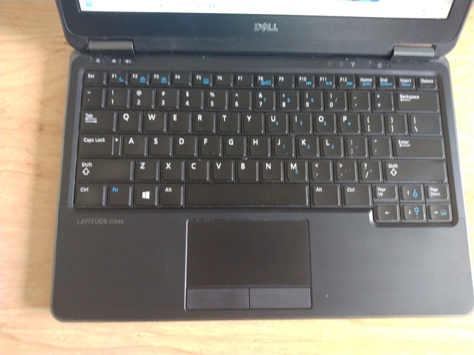 Used Dell Latitude e7240 Core i5 Wndows 11 256GB SSD Drive 8gb RAM laptop