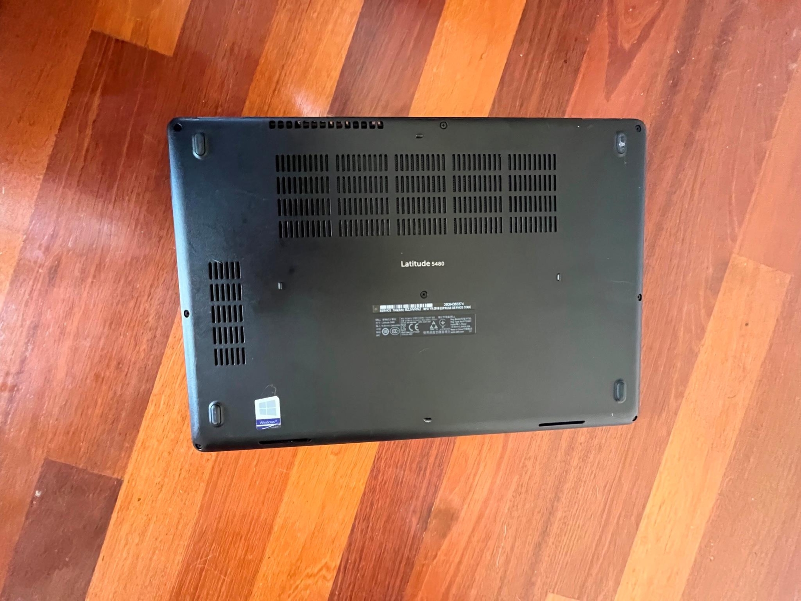 DELL LATITUDE 5480 14″ i5-7440HQ 2.80GHz 16GB RAM 512GB SSD WINDOWS 10 PRO