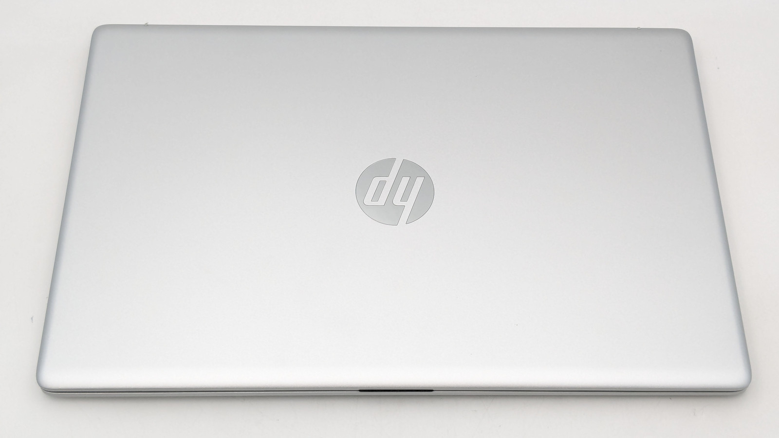 HP Laptop 17-cn3103nr 17.3″ Intel i3-N305 16GB DDR4 1TB SSD + 128GB UFS W11H