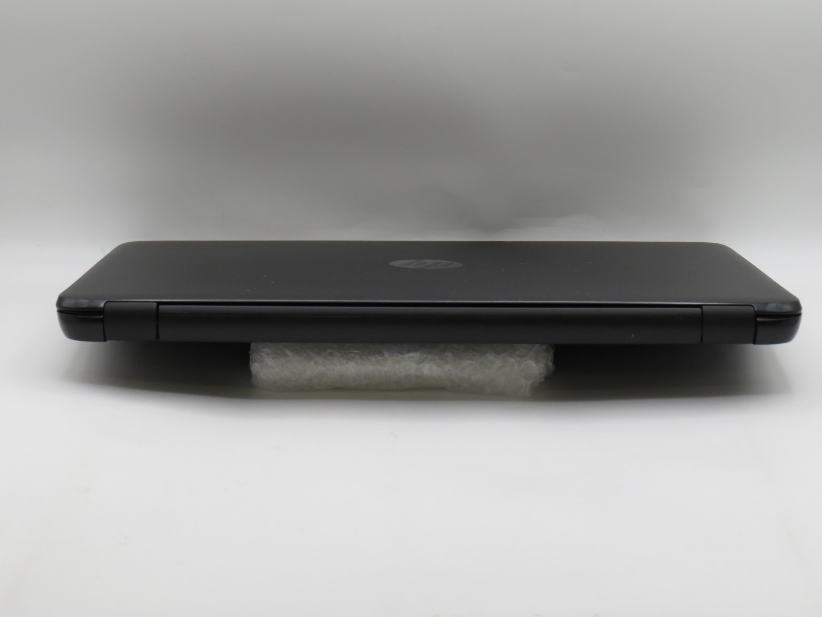 HP Notebook 15 i5-6200U @ 2.3GHz 8GB DDR4 256GB SSD 15.6″ No OS
