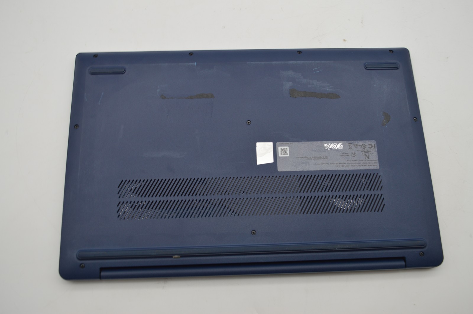 Lenovo IdeaPad Slim 3 15IRU8 Core i3-1315U 1.2GHz 8GB 256GB SSD PC1795881
