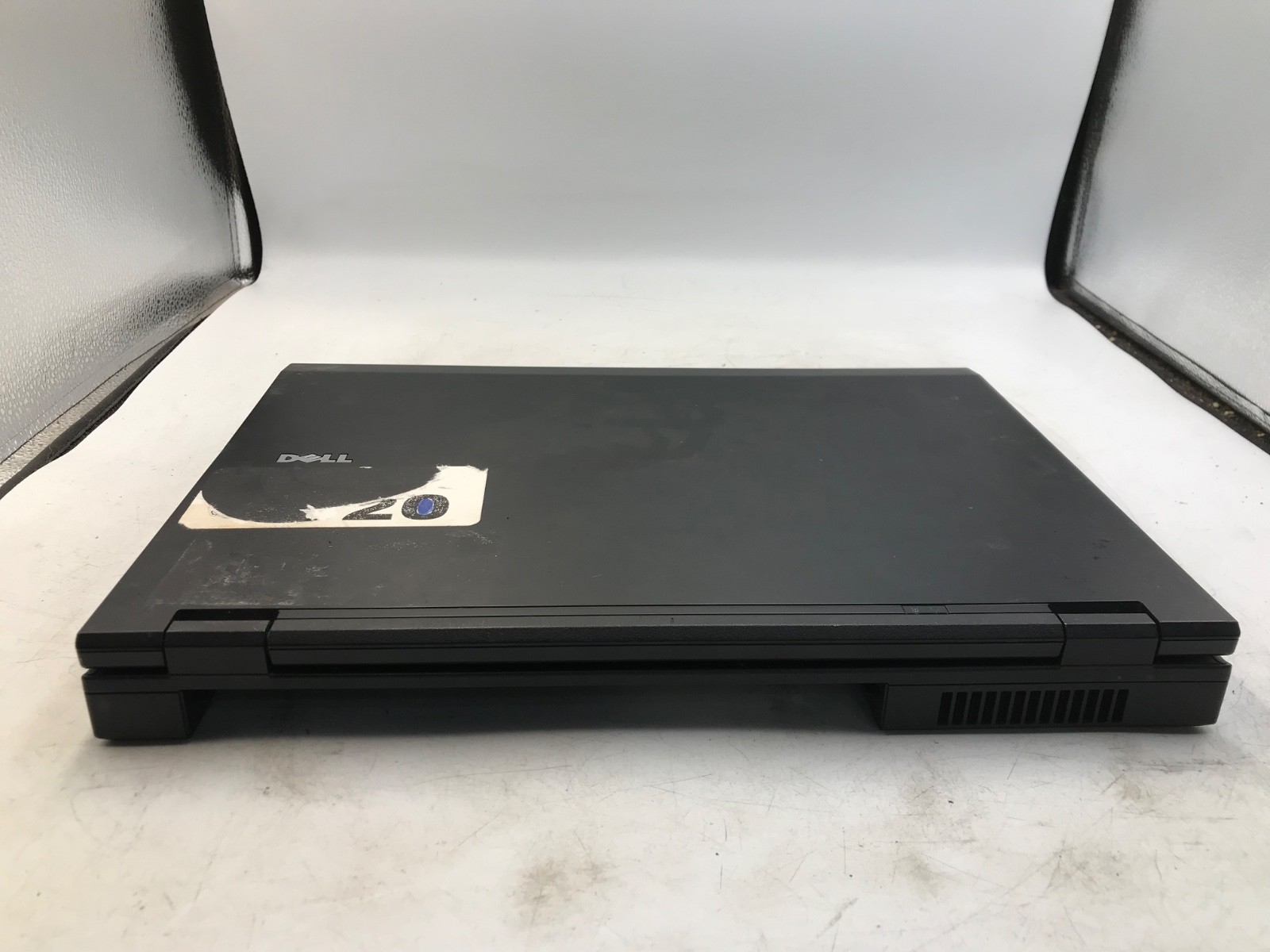 Dell Latitude E5400 Intel Core 2 Duo 14″ Laptop-BAD DISPLAY/MISSING KEYS-MZ