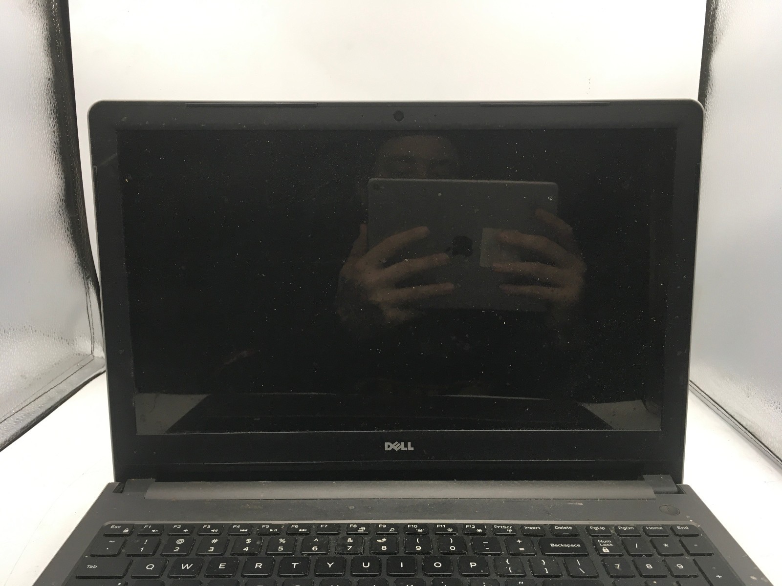 DELL INSPIRON 15 5551 – FOR PARTS – INTEL I3 7TH GEN- NO RAM – 15″ -READ DESC-BB