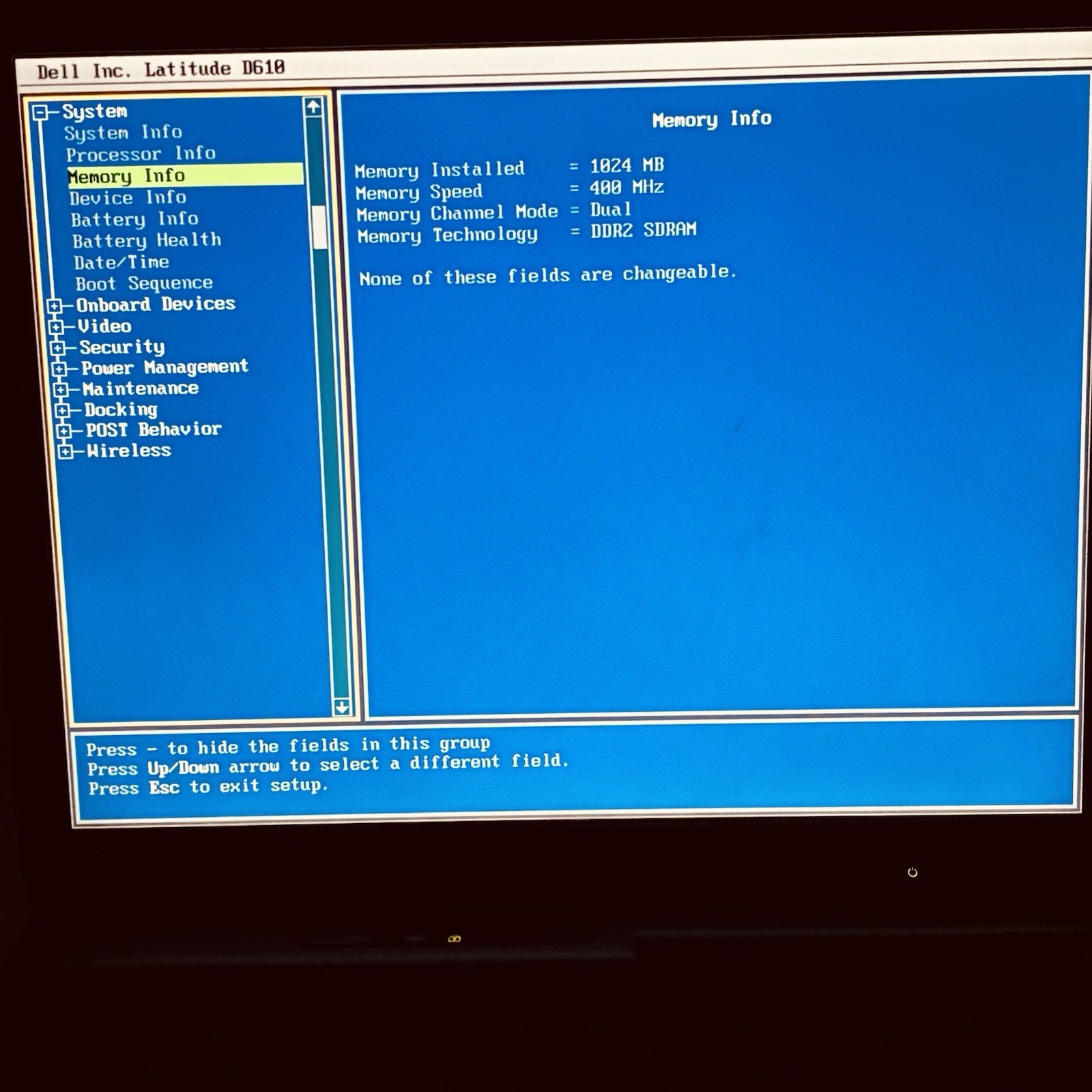 Vintage 14” Dell D610 Win2000 Pro 1GB 40GB DVD-RW 1400p Good Batt OEM AC Grade A