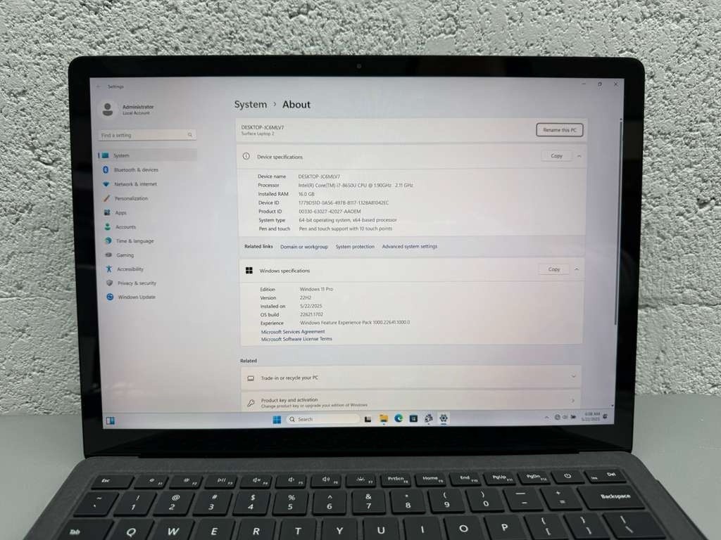 Microsoft Surface Laptop 2 1769 i7-8650 16GB 512GB 13.5″ Touch Win 11 No Battery