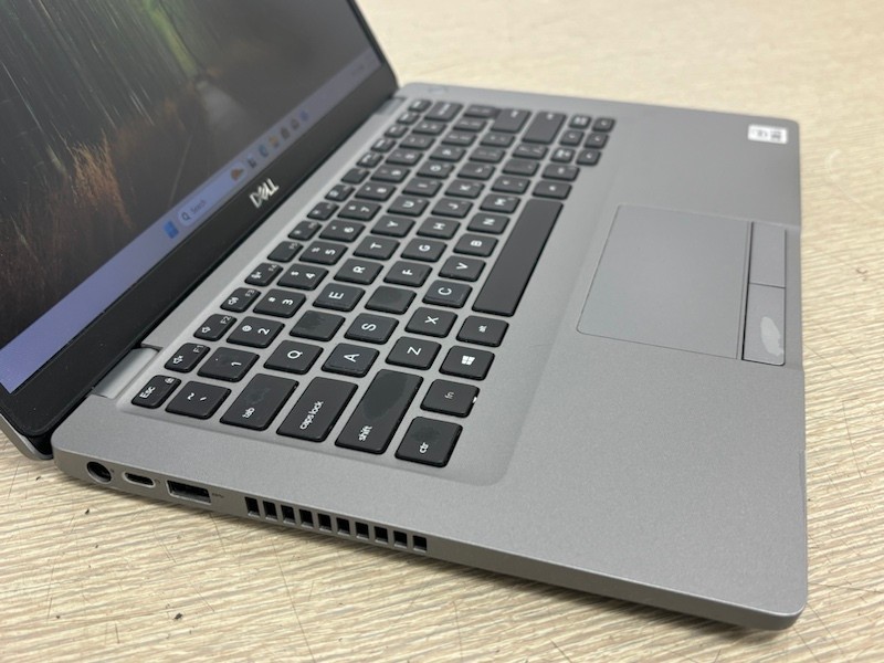 Dell Latitude 5410 14″ Laptop i5-10310U 16GB Ram 256GB SSD Windows 11 Pro