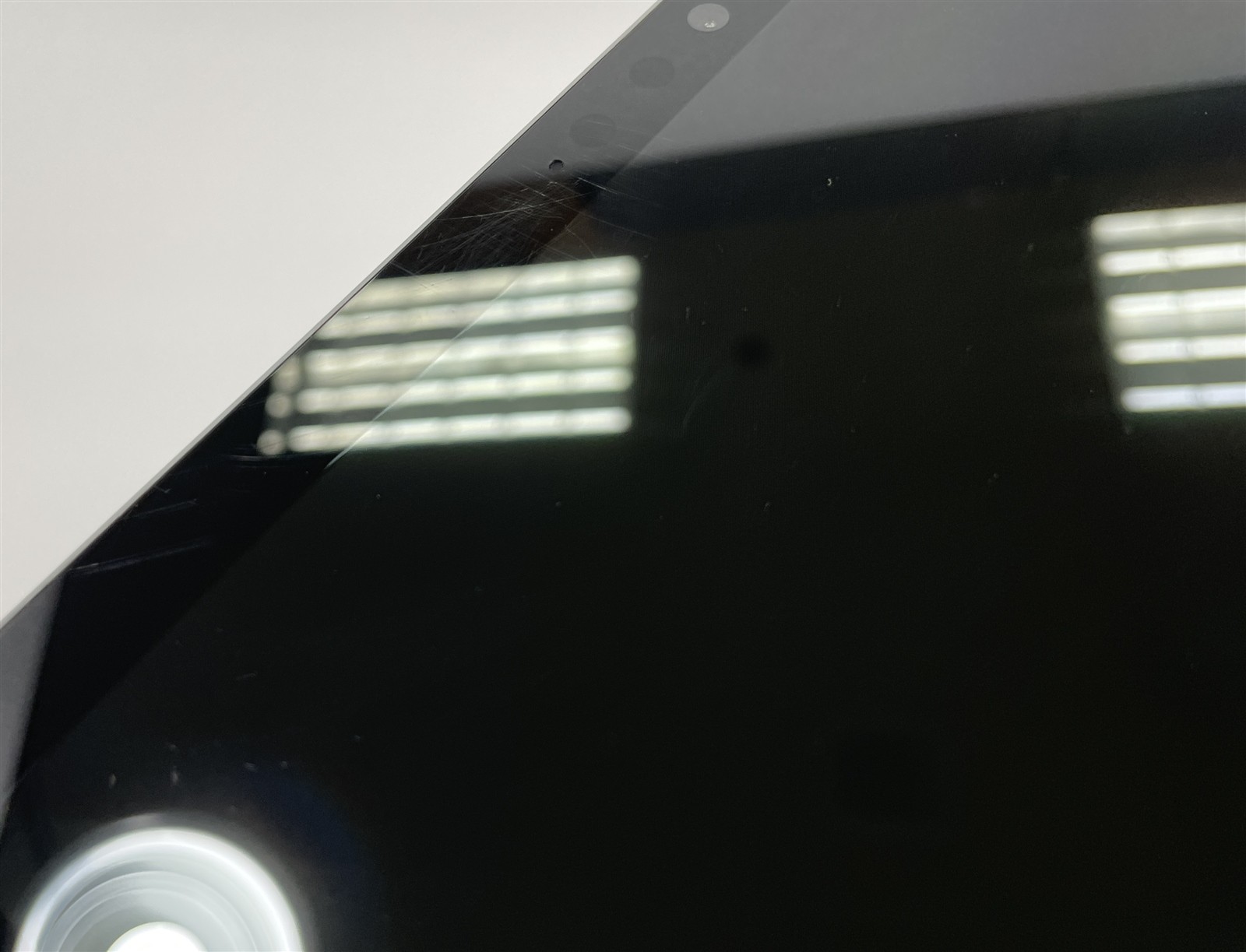Microsoft Surface Go 3 1926 Tablet i3-10100Y 128GB SSD 8GB RAM – Win 11 Home