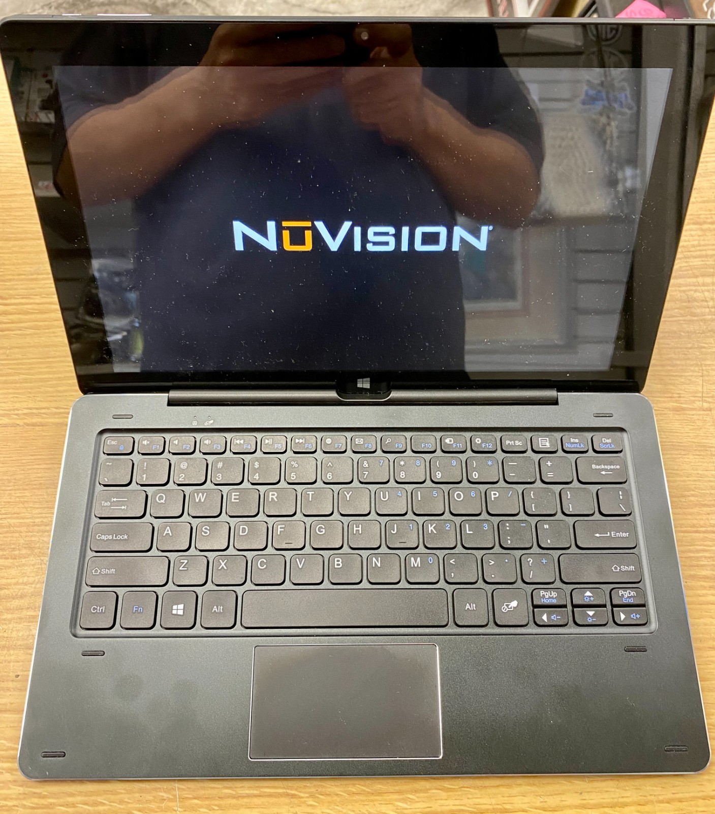 NuVision TM116W725L 11.6″ 2-in-1 Tablet Laptop Intel Atom 2GB RAM 32GB Working