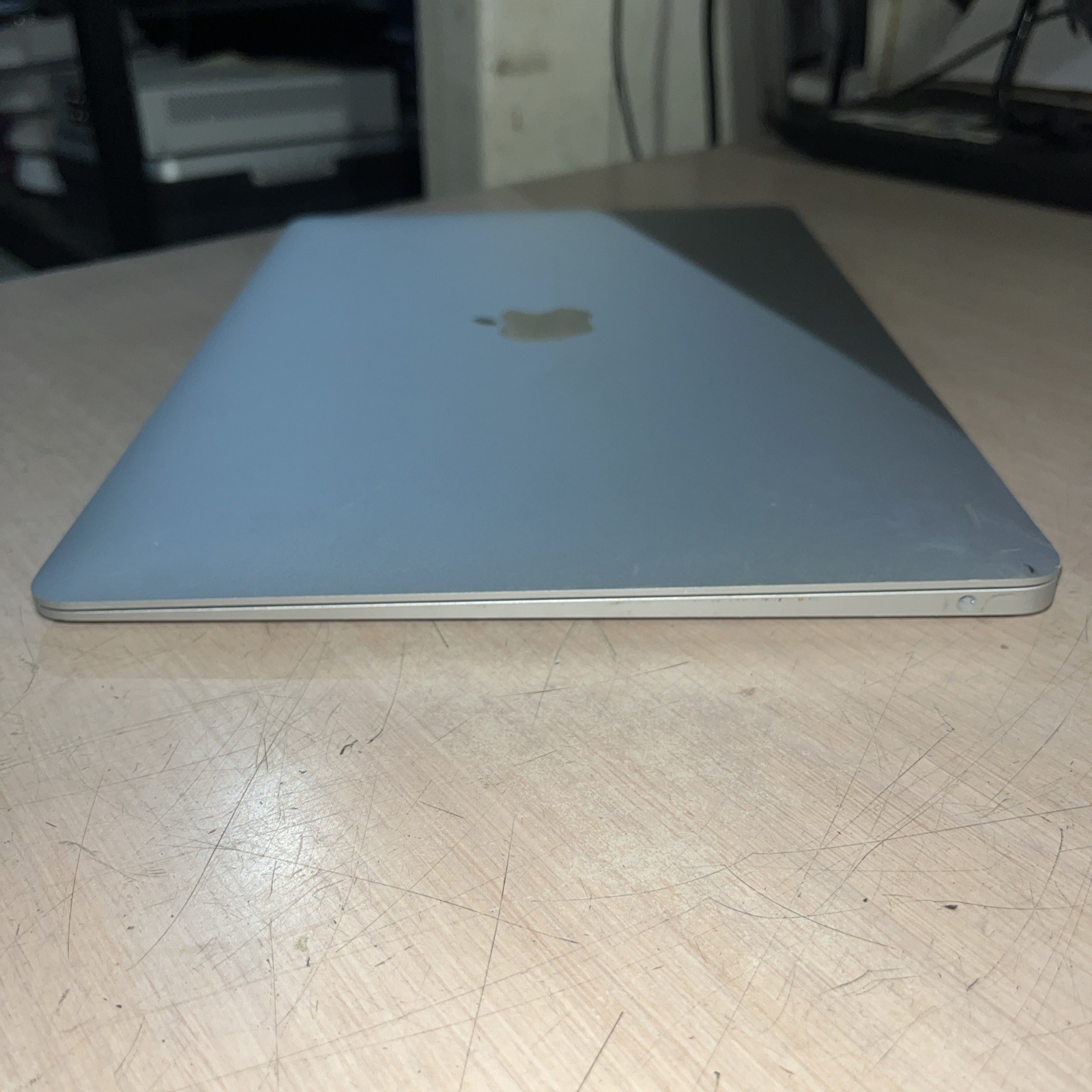 APPLE MACBOOK AIR 13″ SCISSOR, 2020 CORE I3-1000NG4 1.1GHZ 8GB RAM 256SSD