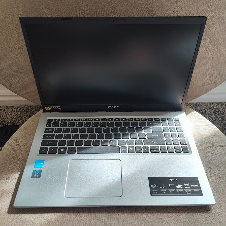 Acer Aspire 5 | 15.6″ Full HD Display | 4GB DDR4 | 128GB | A515-56-36UT