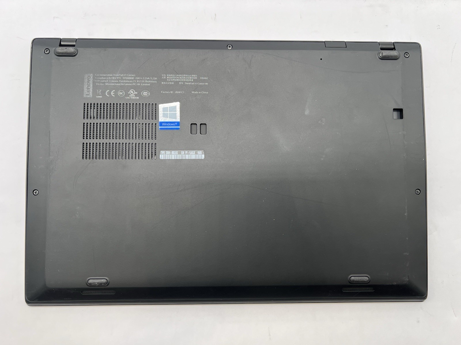 Lenovo ThinkPad X1 Carbon 6th, i7-8650U, @ 1.90GHz, 16GB RAM-No HDD/OS/Charger