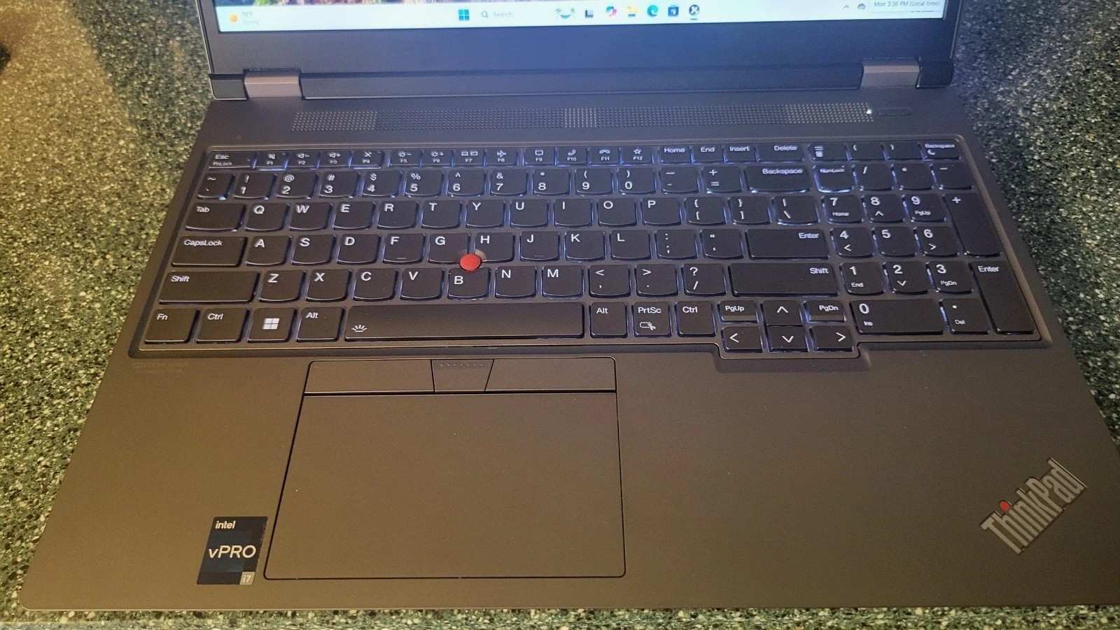 Lenovo ThinkPad P16 12th Gen i7-12850HX 24xCPU@2.1GHz 32GB RAM 512GB SSD 070101
