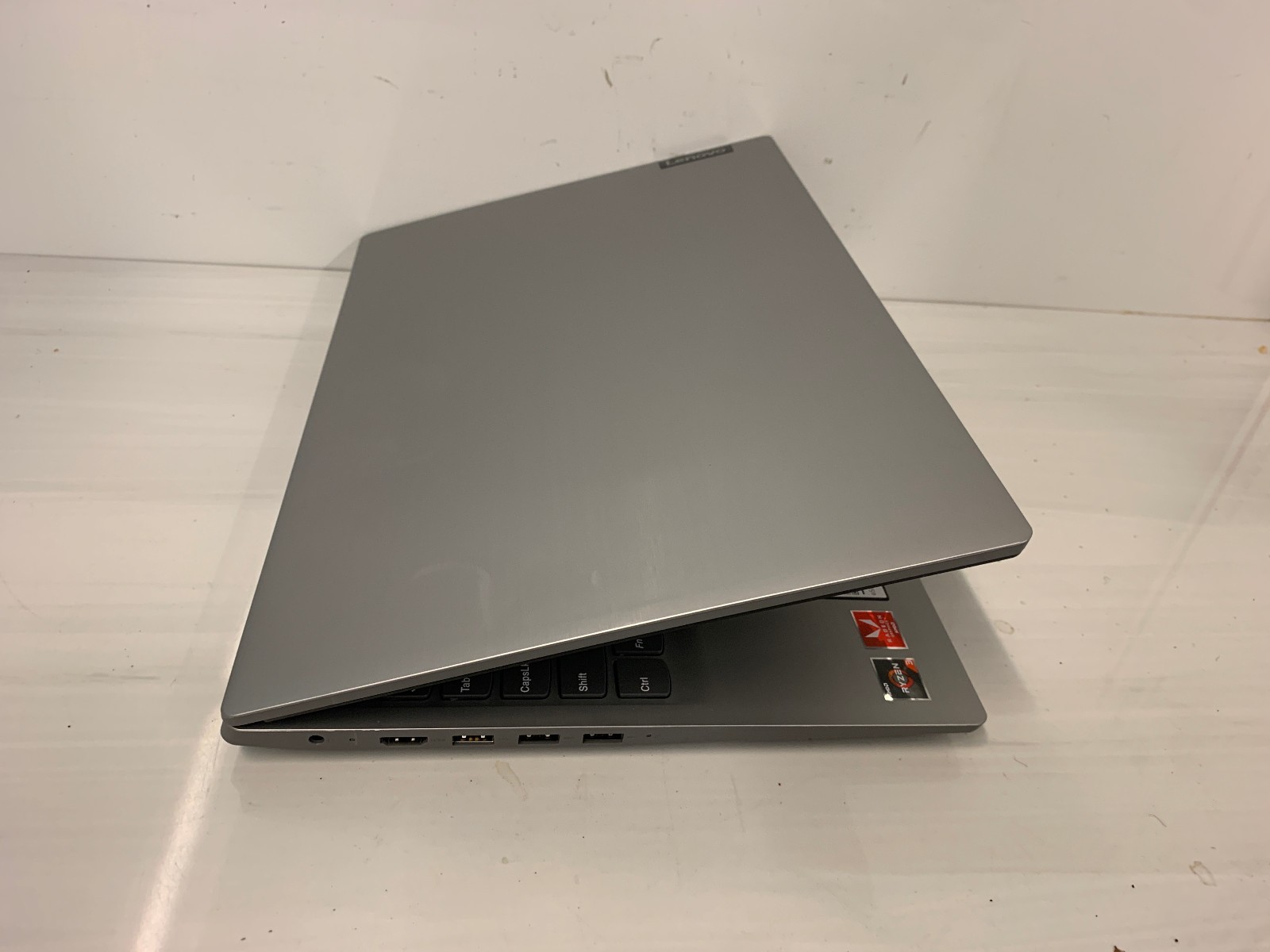 Lenovo IdeaPad S145-15API 15.6″ Laptop AMD Ryzen 3 3200U 8GB RAM 256GB SSD Win11