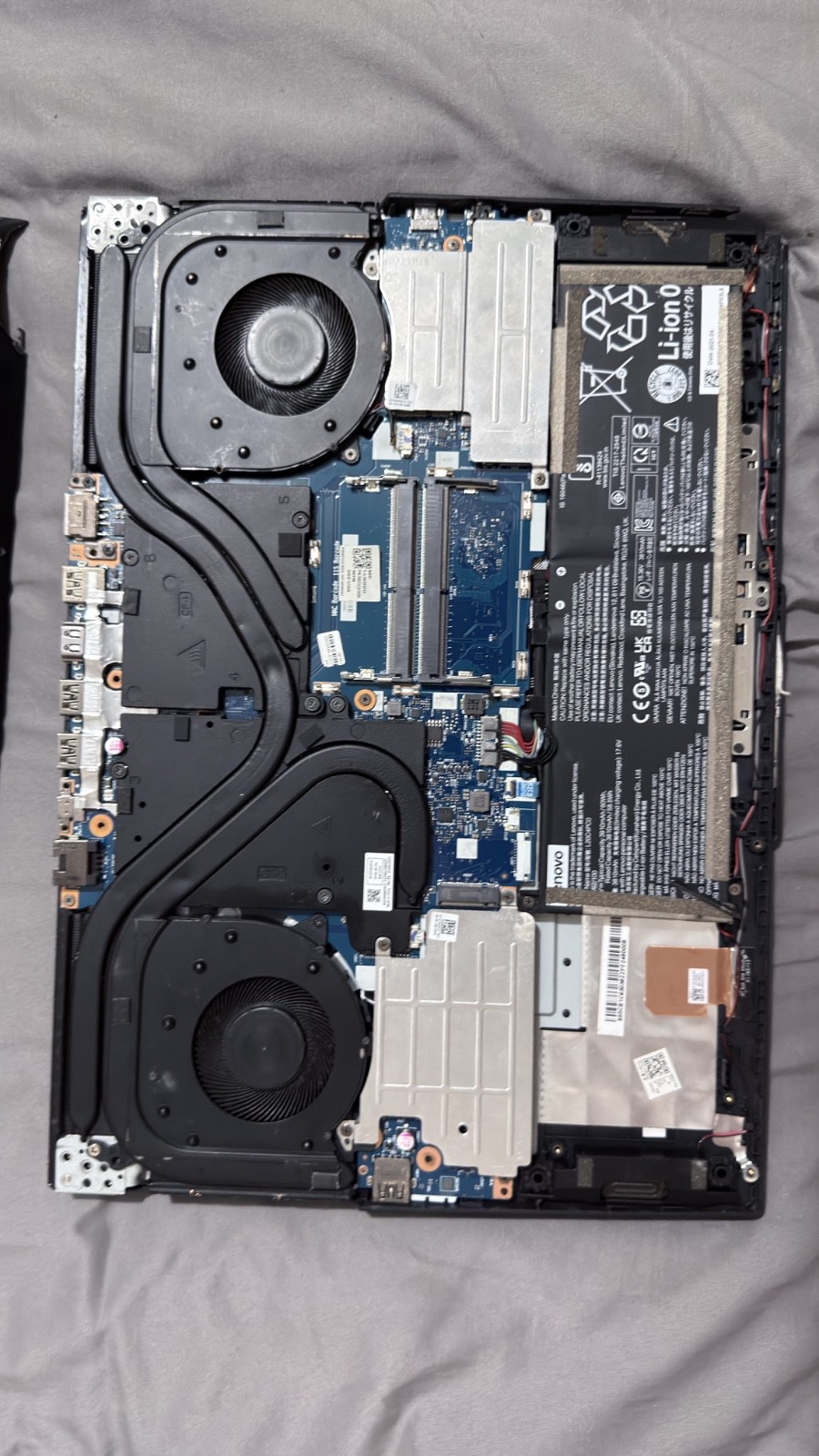 Lenovo Legion 5 15ACH6H AMD Ryzen 7 5800H 3050ti NO RAM/NO SSD AS IS