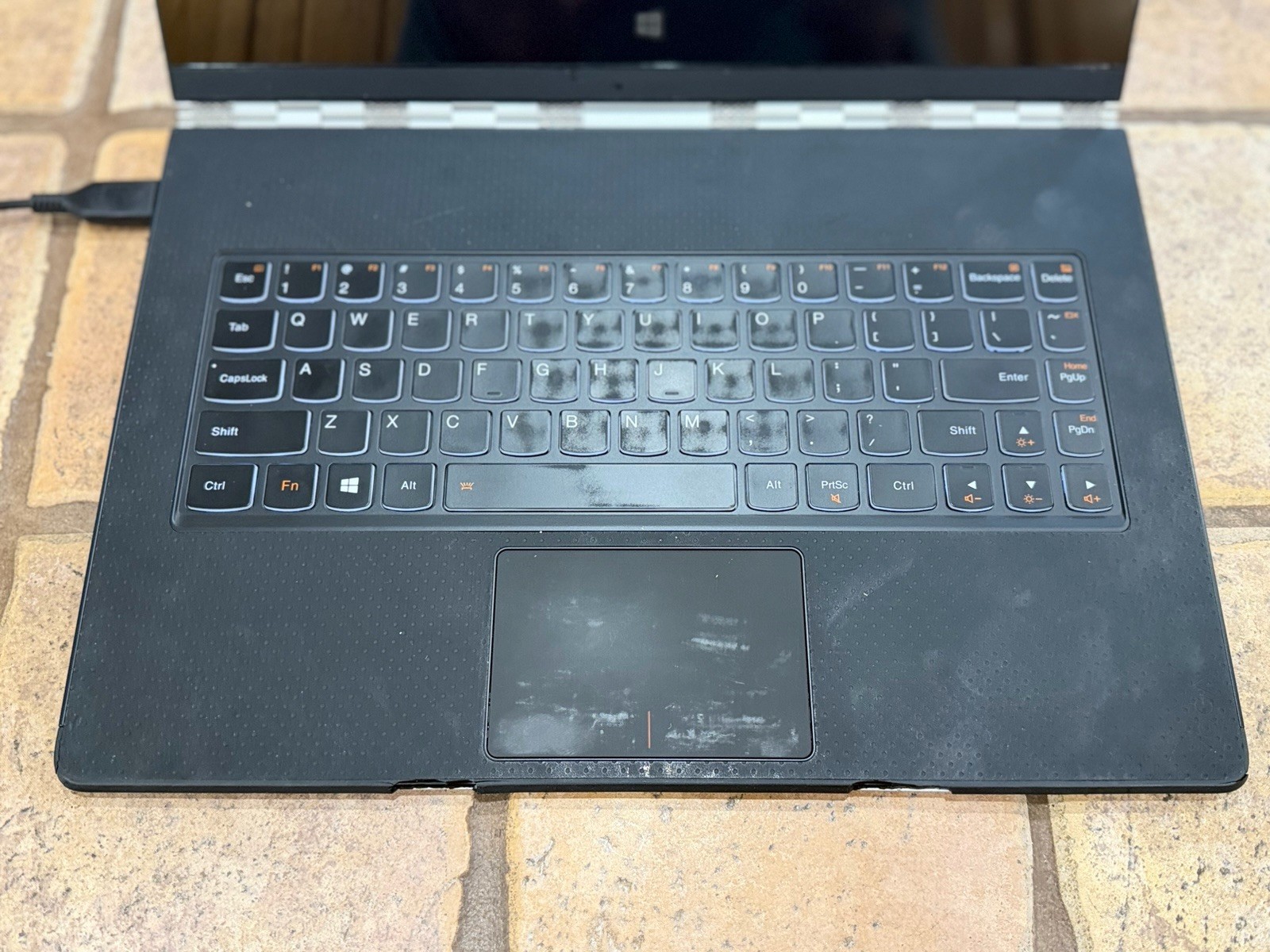 Lenovo Yoga 3 Pro-1370 Touchscreen Intel Core M-5Y71 8GB RAM – Boots to BIOS