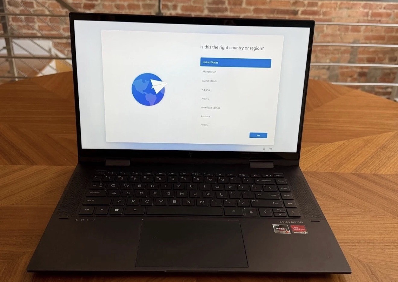 HP ENVY x360 Convertible 15-eu1xxx – Ryzen 7 5825U, 16GB RAM, Radeon Graphics –