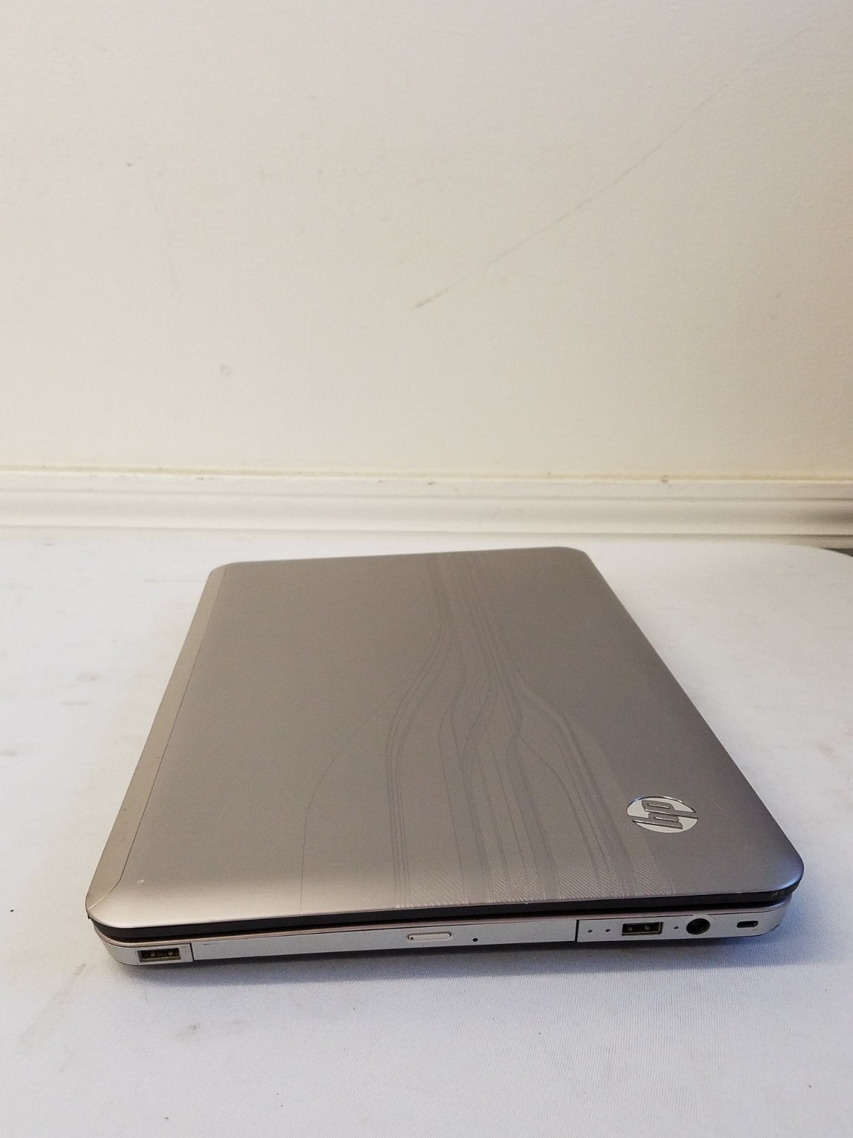 HP Pavilion dv6 Laptop – Intel i3-M350 – 4GB RAM – 500GB HDD – Windows 10