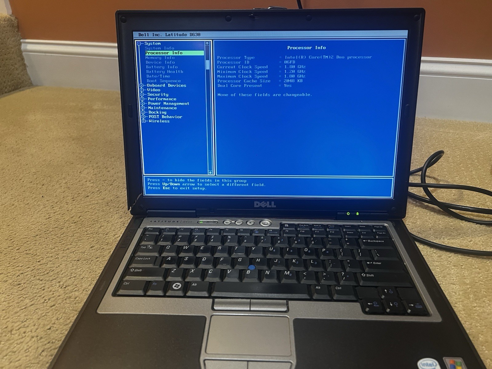 Dell Latitude D630 15″ 1.8GHz 2GB Laptop Needs Battery Hard Drive & Screen Bezel