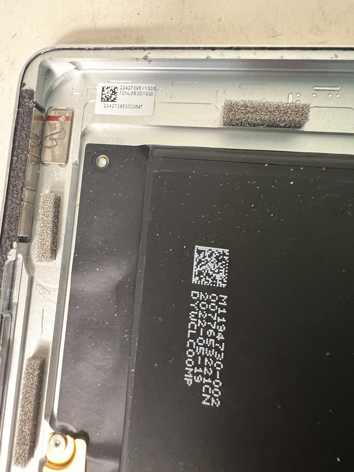 Microsoft Surface Pro 8 1983 i5-1145G7 2.6GHz 8GBDDR4 RAM NO SCREEN AS-IS No SSD