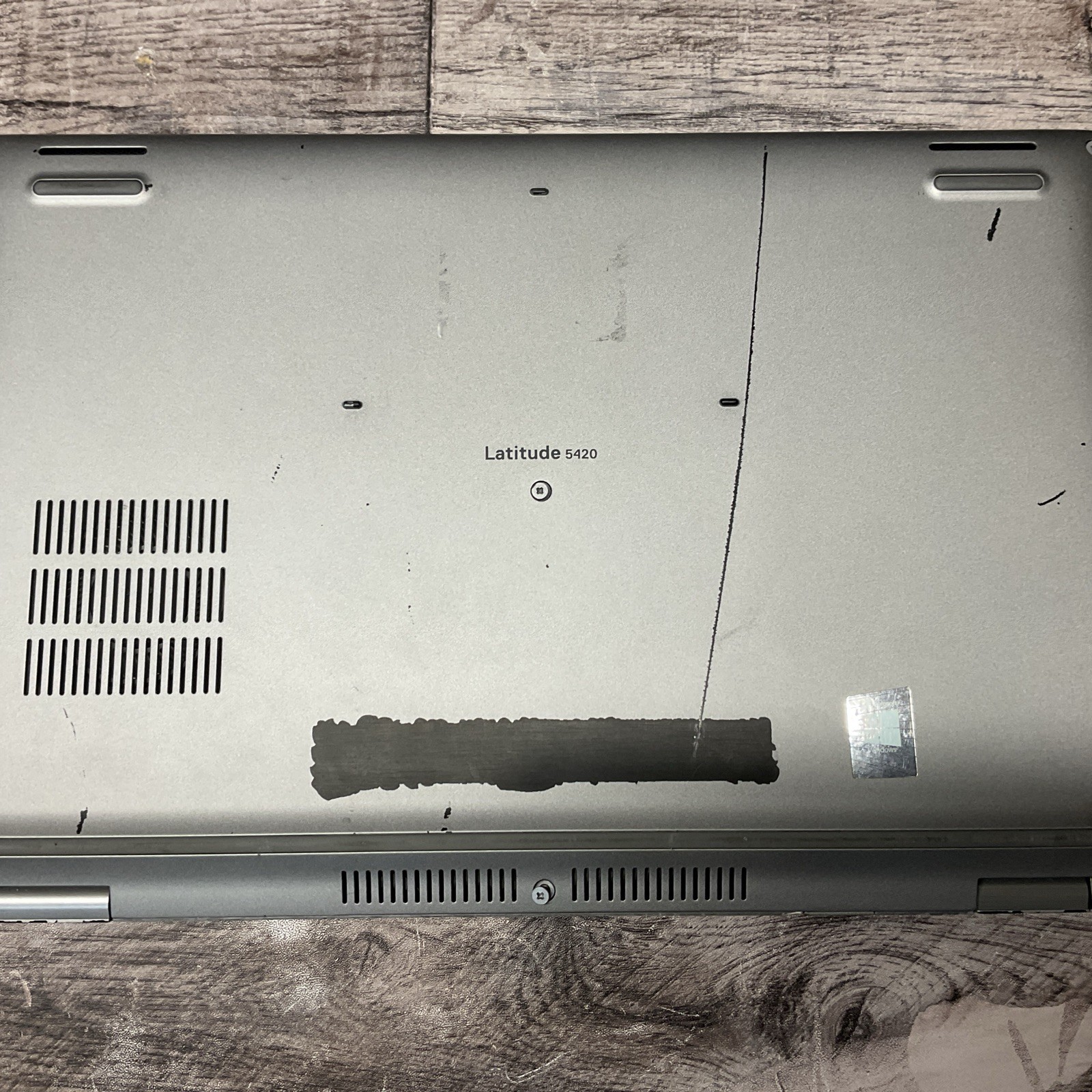 Dell Latitude 5420 / Unknown CPU / No RAM / No POST / No SSD / M15