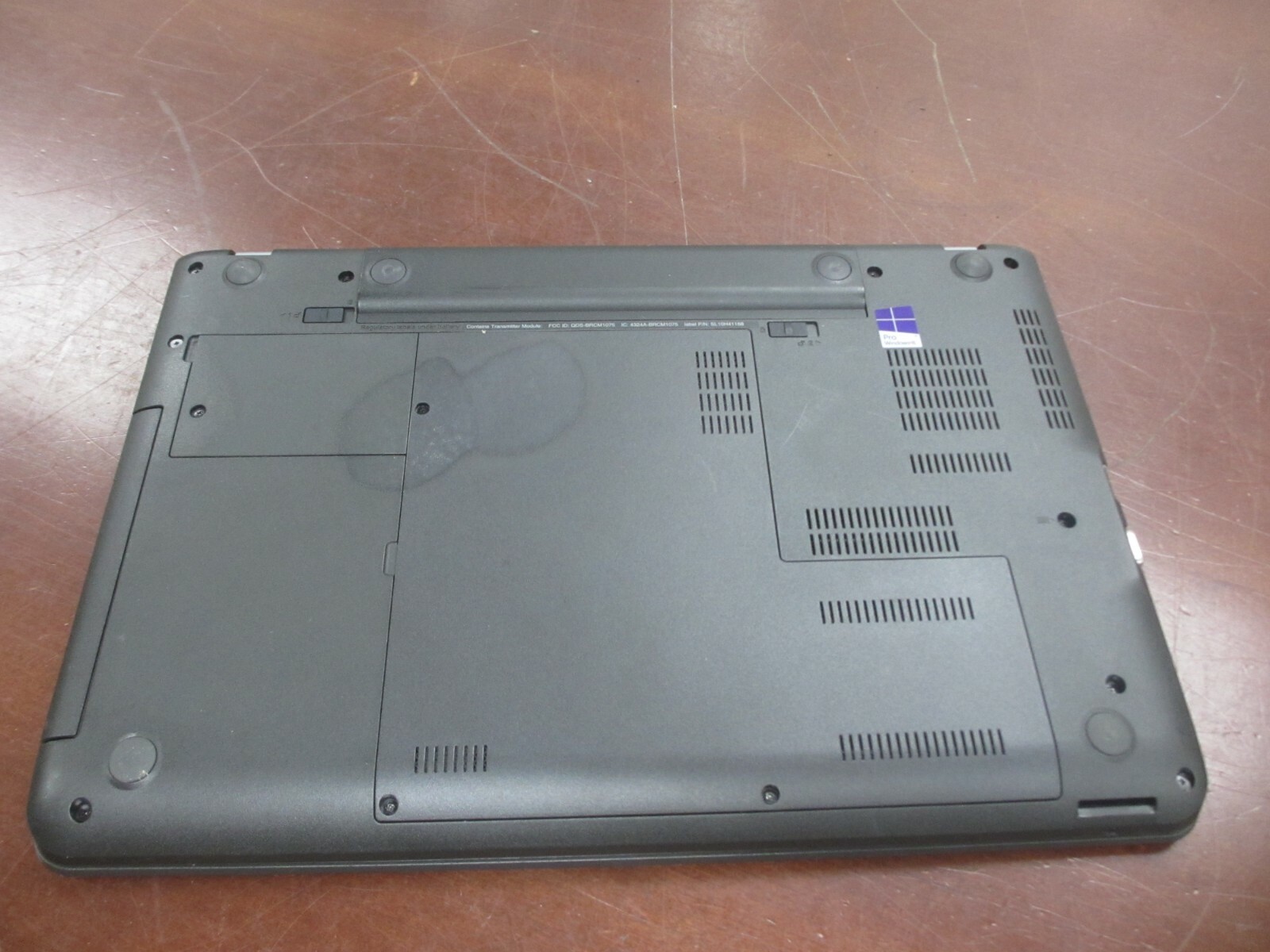 Lenovo ThinkPad E555 AMD 2.20GHZ A6-7000 8GB 500GB DVD-RW WebCam 15.6″ Laptop